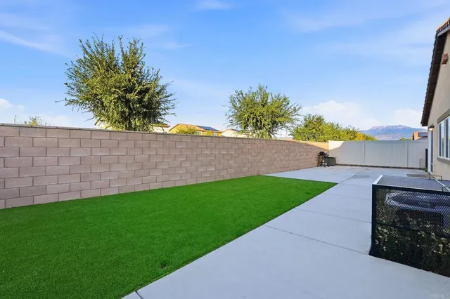 $515,000 | 1262 Allegiance Avenue, Hemet, CA 92543