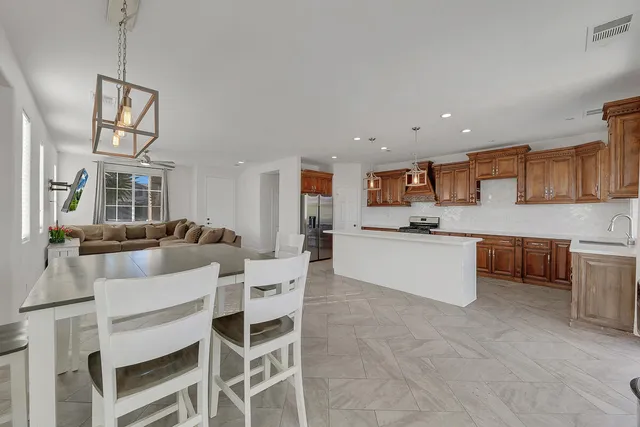 $649,000 | 43820 Cape Cod Court, Indio, CA 92203