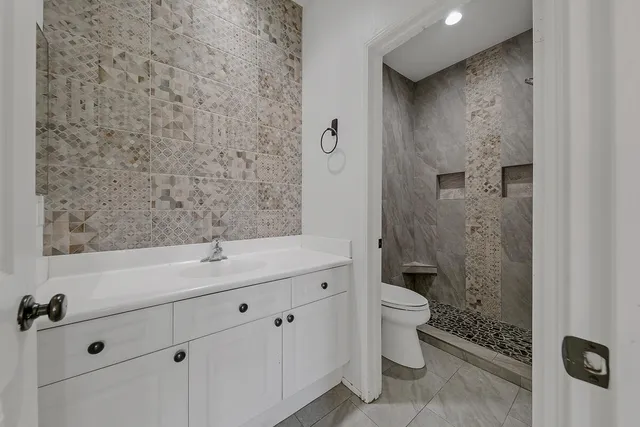 $649,000 | 43820 Cape Cod Court, Indio, CA 92203