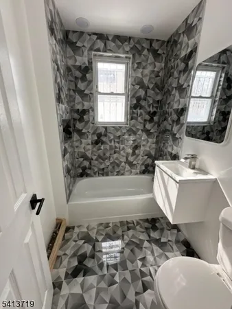 $1,900 | 431 South 18th Street, Newark, NJ 07103