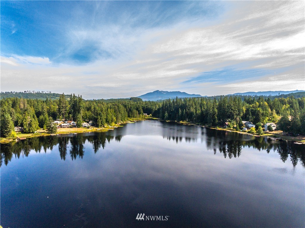 8899 West Lake Cochran Road Monroe, WA 98272 - Photo 1 of 16 Gallery Image 1
