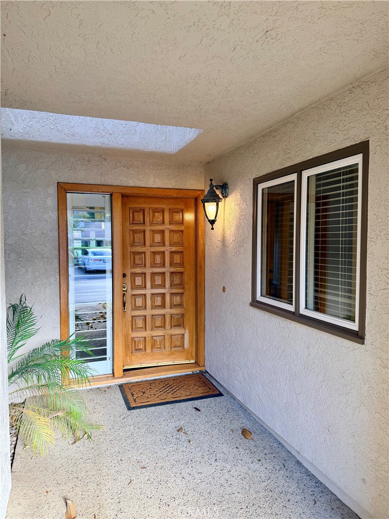 38441 Oaktree Loop Murrieta, CA 92562 - Photo 3 of 19