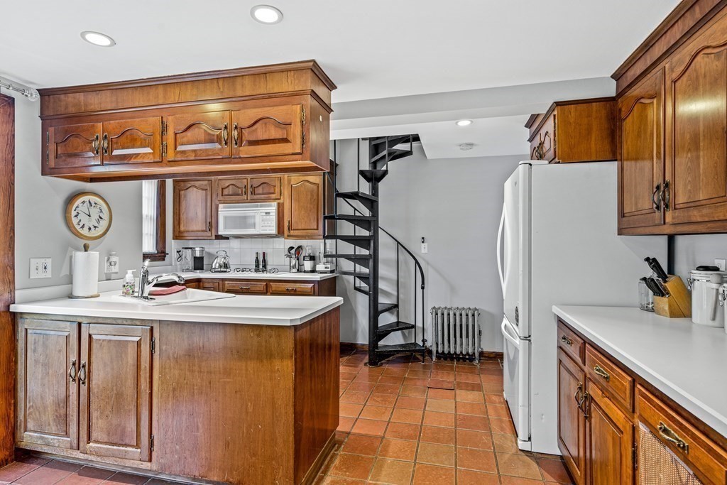 6 Marmion Road Melrose, MA 02176 - Photo 11 of 34 Gallery Image 11