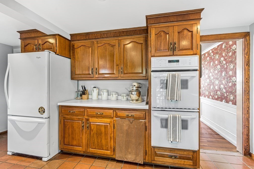 6 Marmion Road Melrose, MA 02176 - Photo 12 of 34 Gallery Image 12