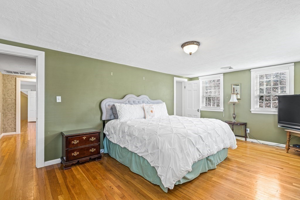 6 Marmion Road Melrose, MA 02176 - Photo 17 of 34 Gallery Image 17