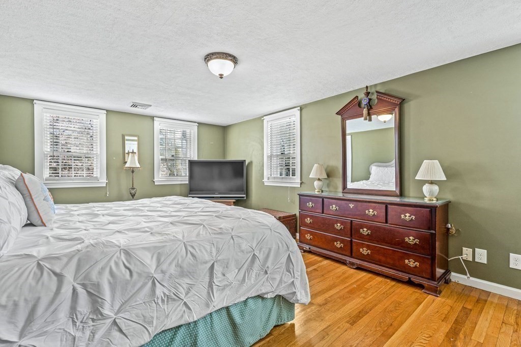 6 Marmion Road Melrose, MA 02176 - Photo 19 of 34 Gallery Image 19