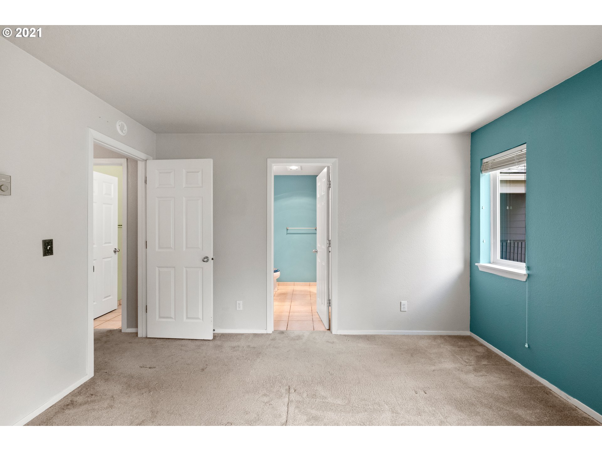 5225 Jean Road, Unit 203 Lake Oswego, OR 97035 - Photo 13 of 20 Gallery Image 13