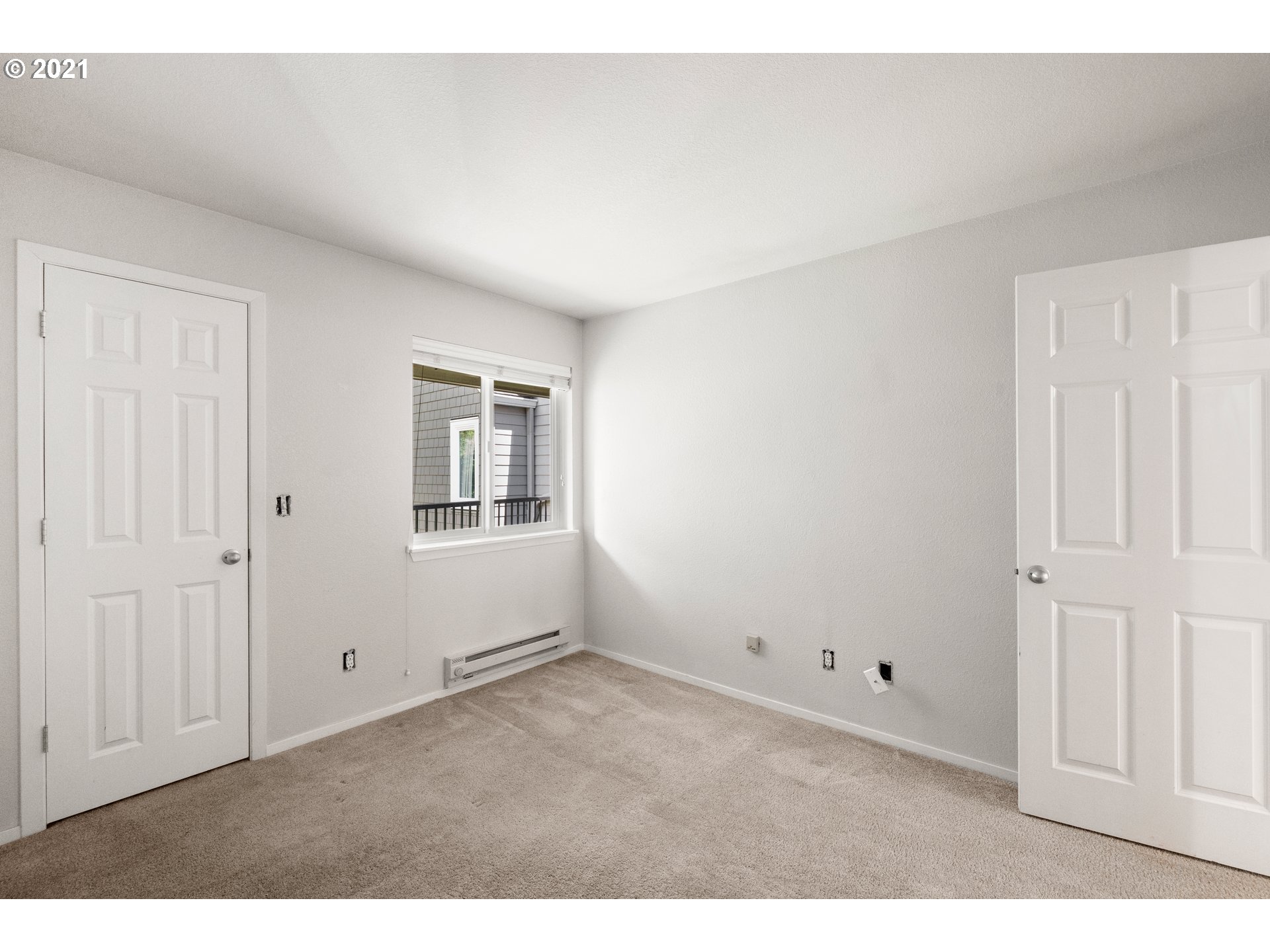 5225 Jean Road, Unit 203 Lake Oswego, OR 97035 - Photo 10 of 20 Gallery Image 10