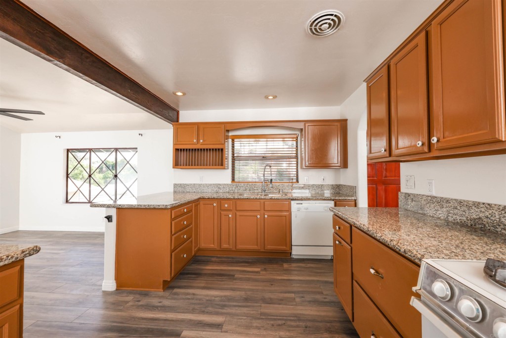 2513 Sarbonne Drive Oceanside, CA 92054 - Photo 30 of 55