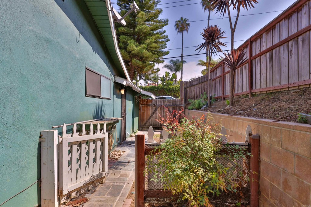 2513 Sarbonne Drive Oceanside, CA 92054 - Photo 52 of 55