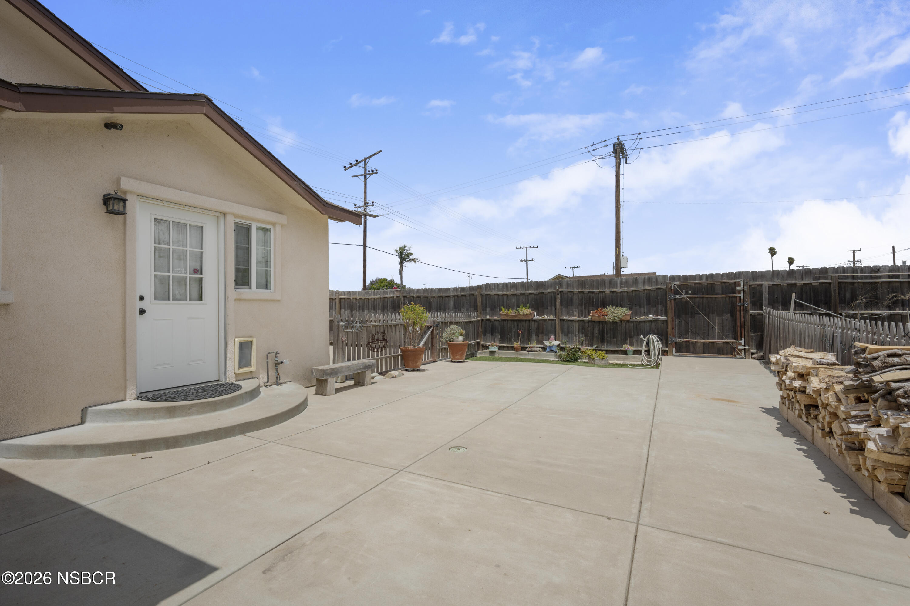 138 North E Street Lompoc, CA 93436 - Photo 25 of 35