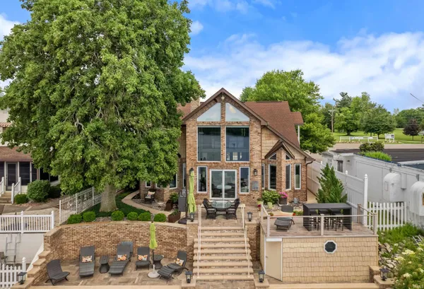 $1,165,000 | 2424 Country Club Drive East, Rochester, IN 46975