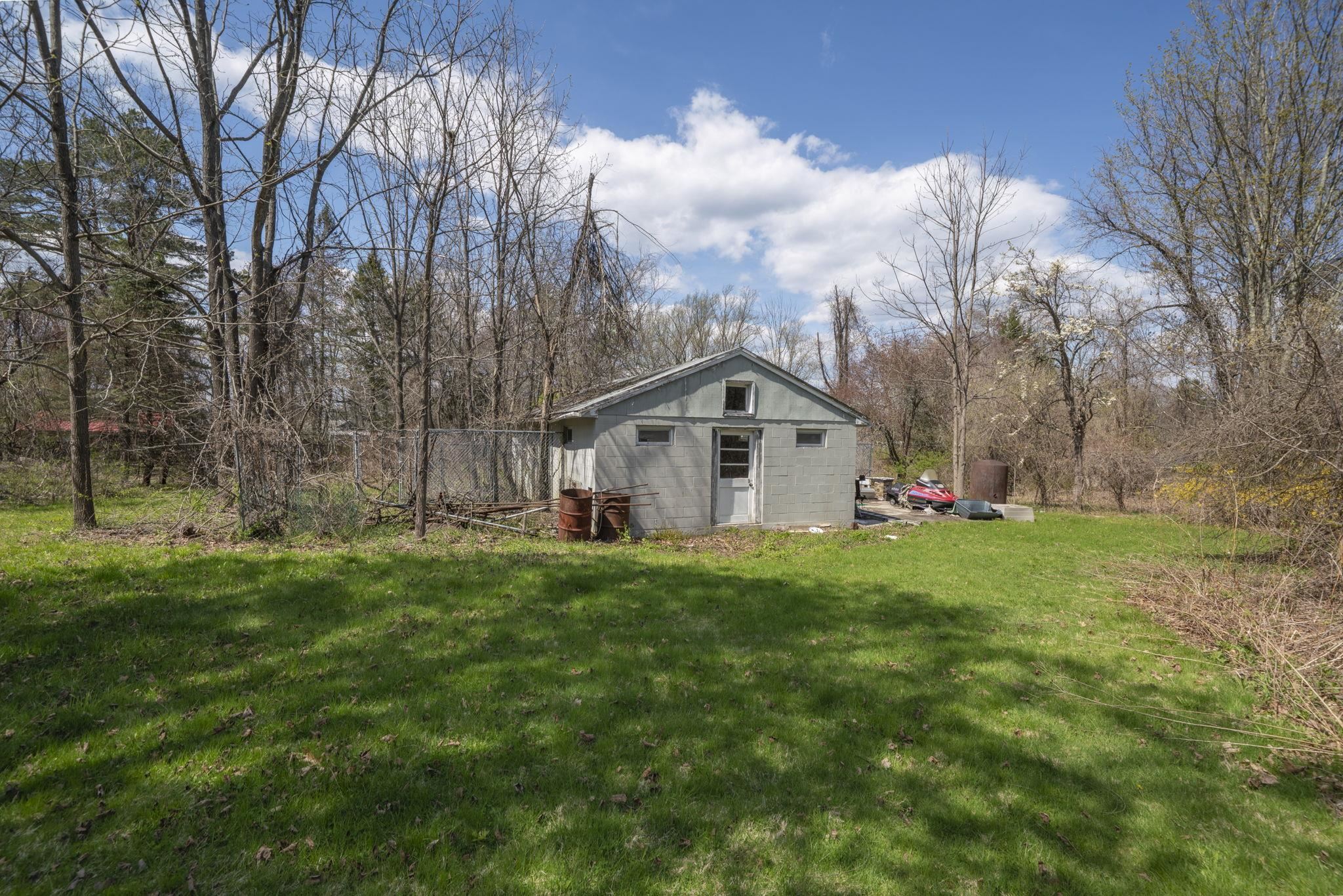 91 Hampstead Road Derry, NH 03038 - Photo 5 of 60