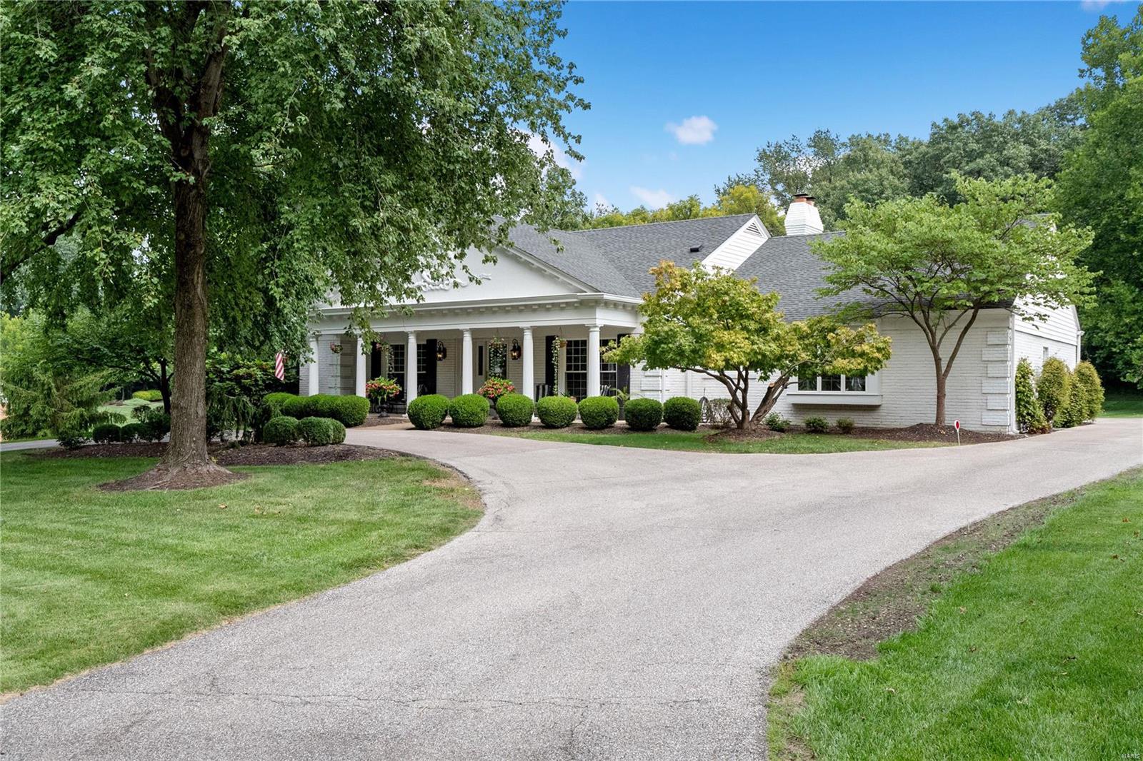 2466 White Stable Road St. Louis, MO 63141 - Photo 1 of 43 Gallery Image 1