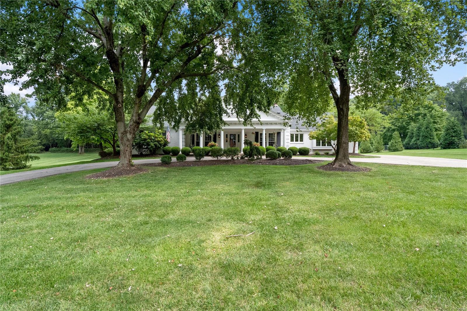 2466 White Stable Road St. Louis, MO 63141 - Photo 2 of 43 Gallery Image 2