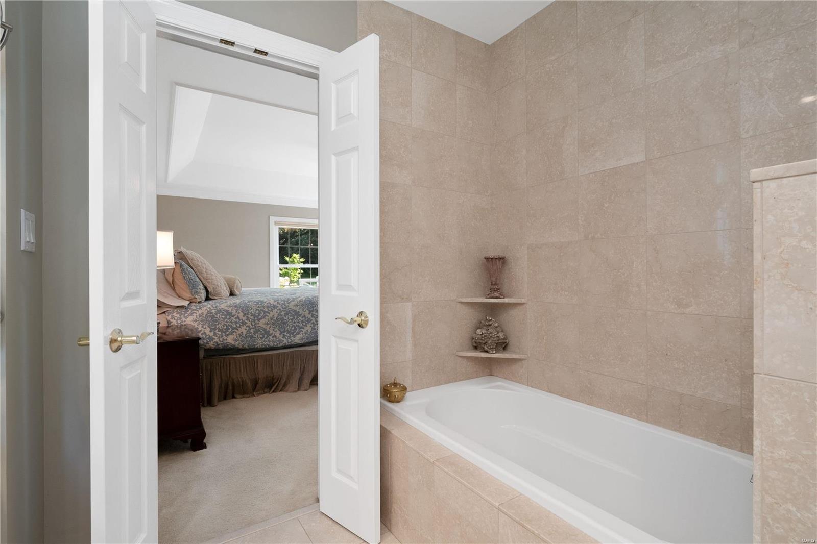 2466 White Stable Road St. Louis, MO 63141 - Photo 25 of 43 Gallery Image 25