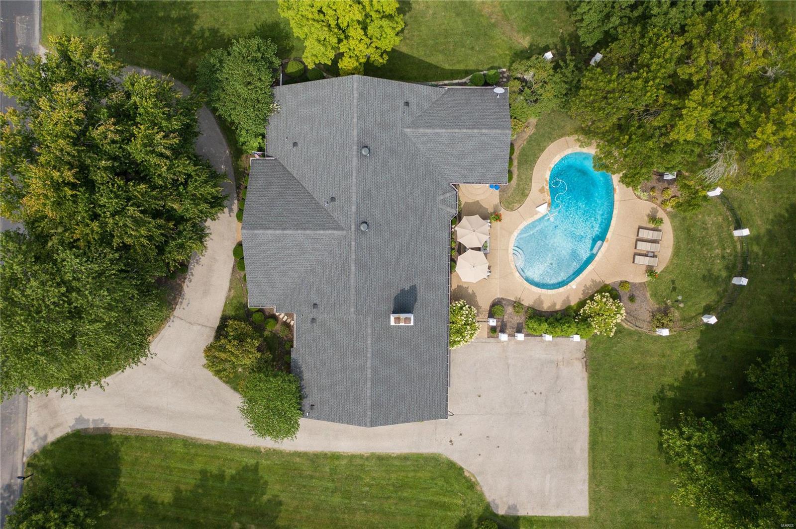 2466 White Stable Road St. Louis, MO 63141 - Photo 4 of 43 Gallery Image 4