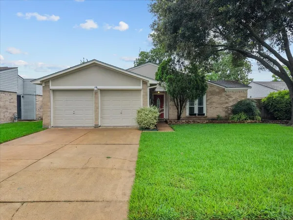 $289,995 | 10023 Kirkwren Drive, Houston, TX 77089