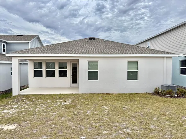 a front view of house with yard