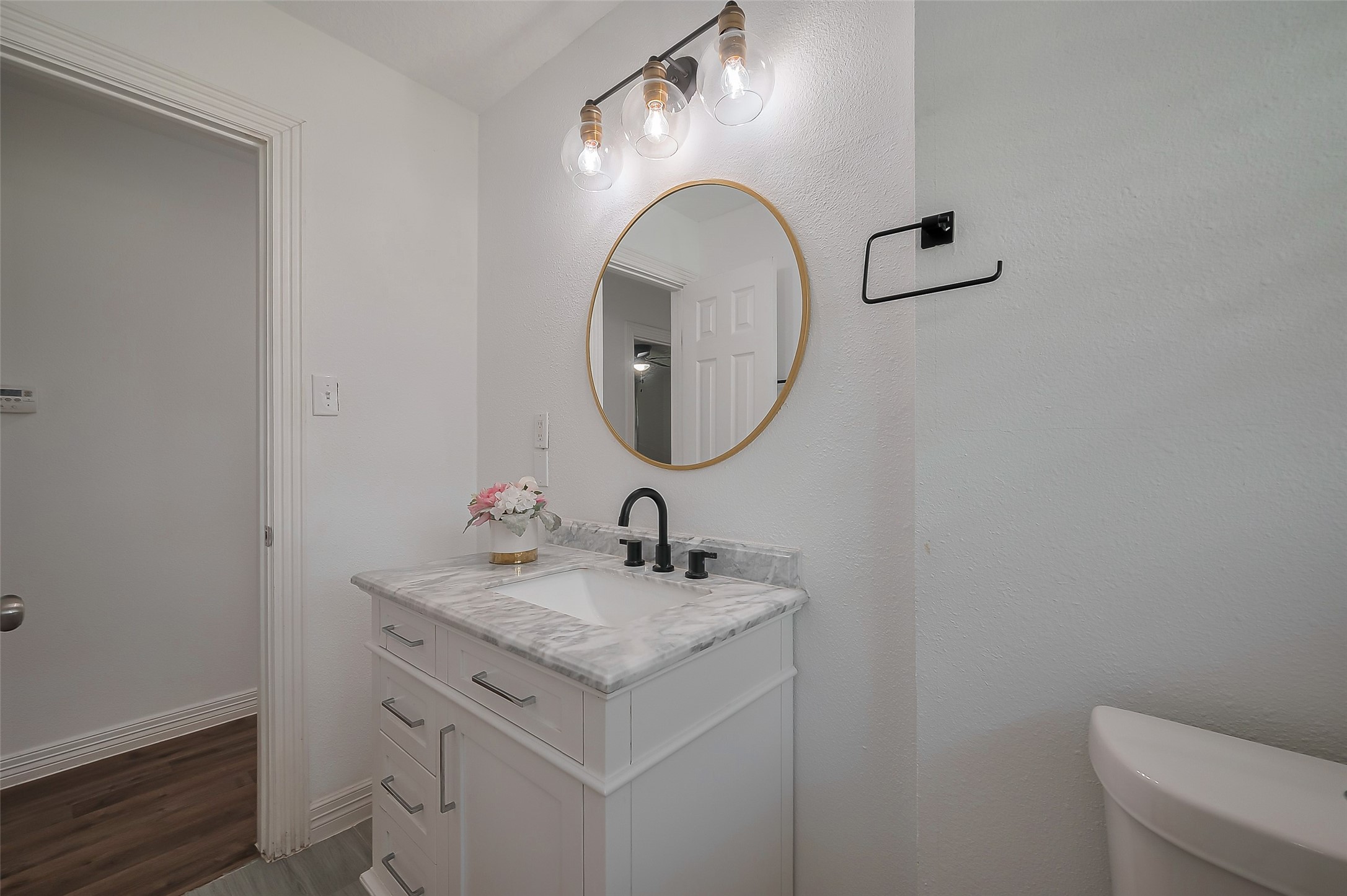 8057 Ridgeview Drive Houston, TX 77055 - Photo 35 of 40
