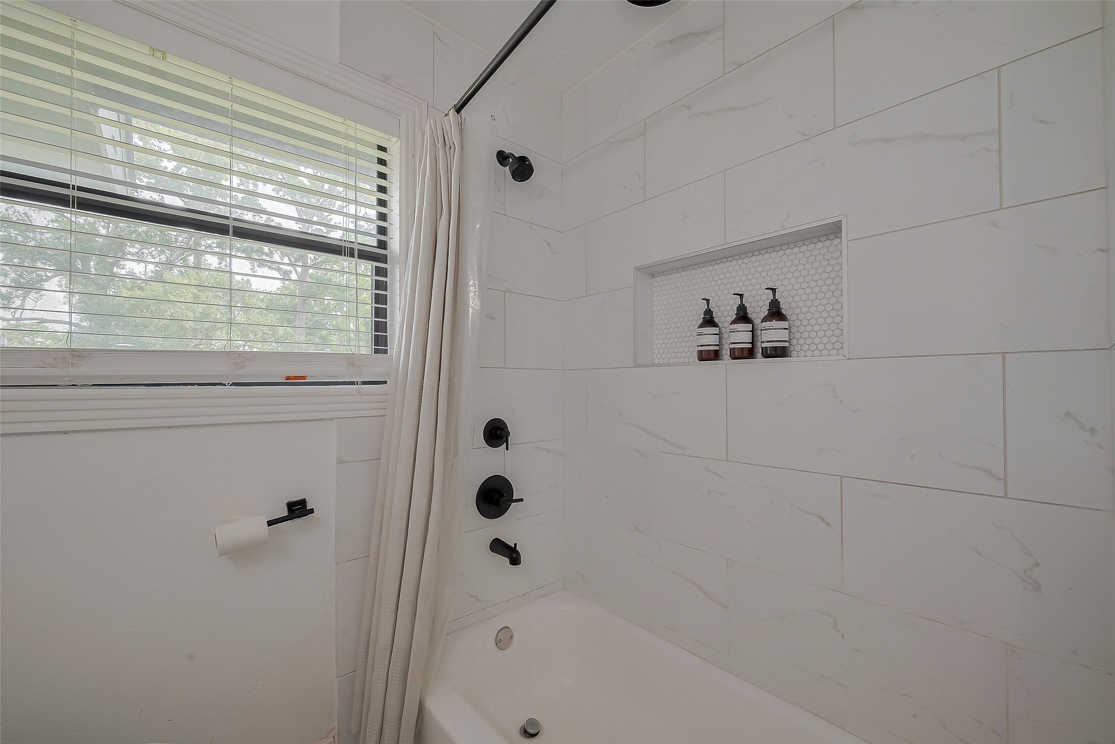 8057 Ridgeview Drive Houston, TX 77055 - Photo 36 of 40