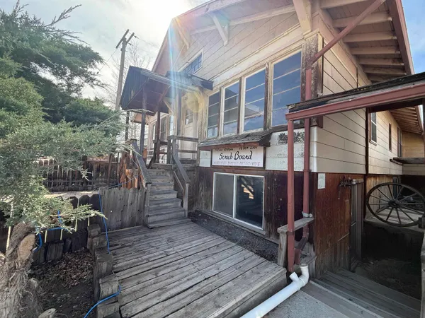 $225,000 | 210 South 4th Street, Thermopolis, WY 82443
