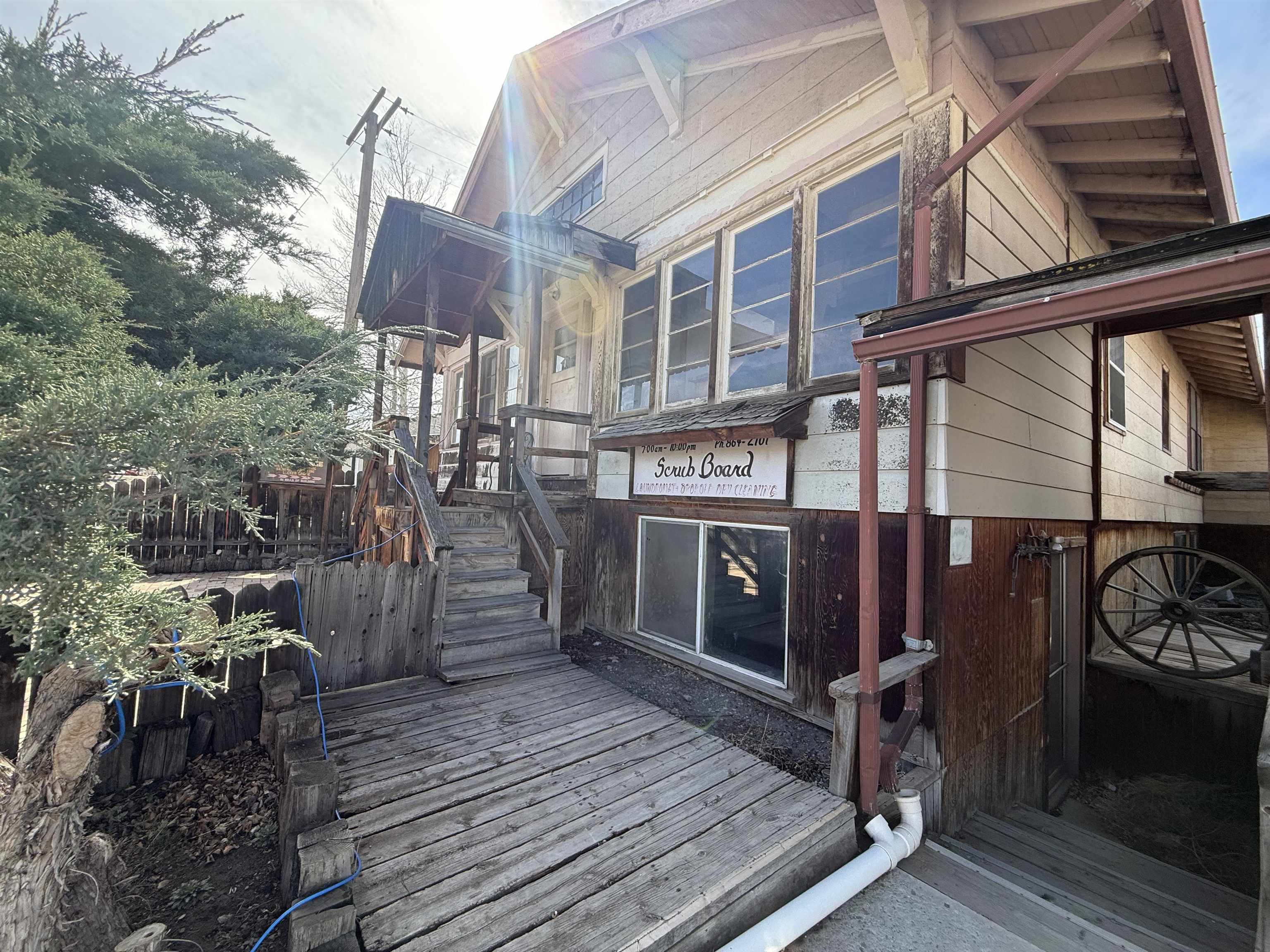 210 South 4th Street Thermopolis, WY 82443 - Photo 2 of 18