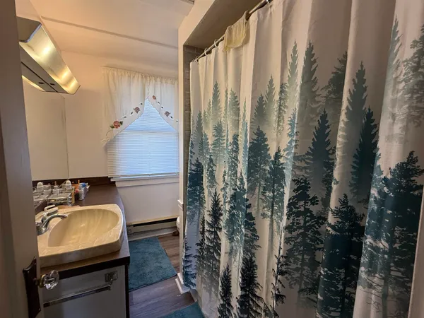 $225,000 | 210 South 4th Street, Thermopolis, WY 82443