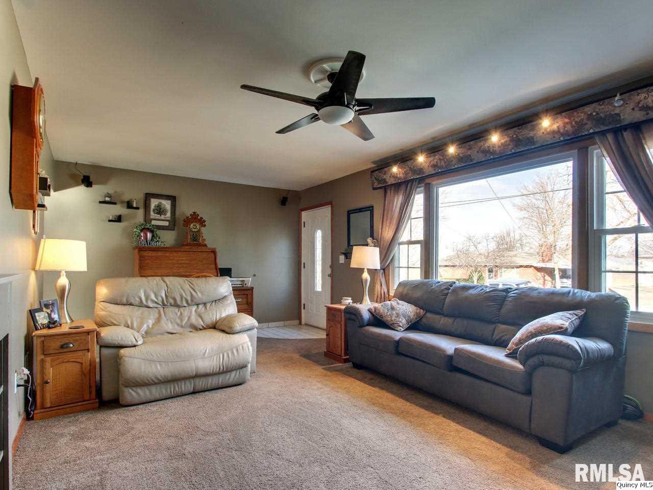 346 North Vermont Street Camp Point, IL 62320 - Photo 4 of 23 Gallery Image 4