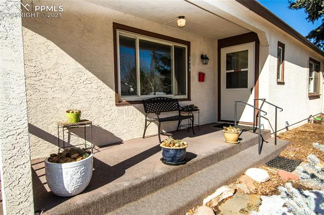 2428 Yorktown Road Colorado Springs, CO 80907 - Photo 8 of 44 Gallery Image 8