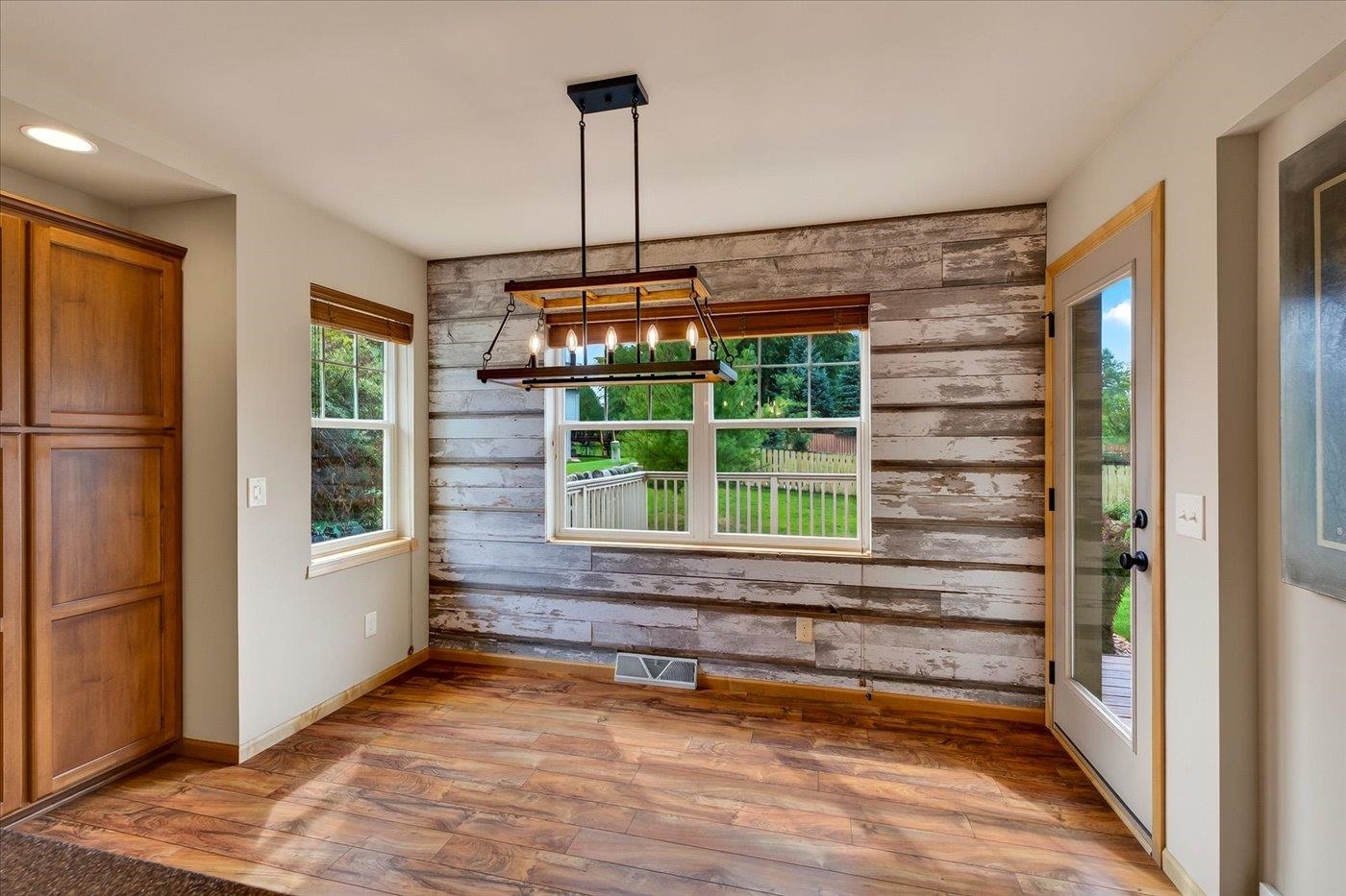 6909 Country Madison, WI 53719 - Photo 21 of 43 Gallery Image 21