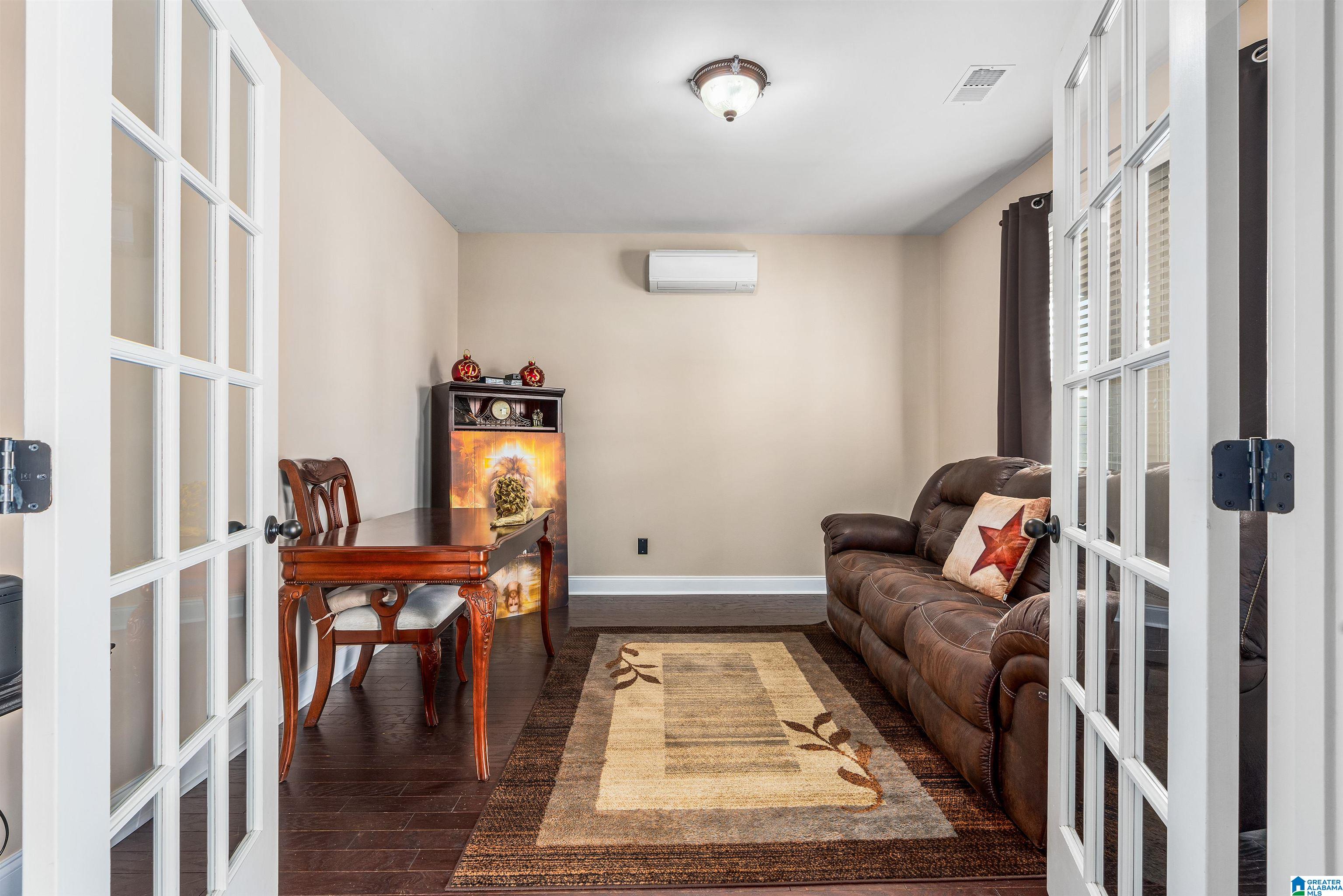 1080 Riviera Drive Calera, AL 35040 - Photo 6 of 39 Gallery Image 6