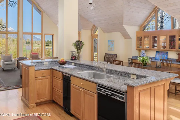 $5,750,000 | 4317 Spring Violet Court, Wilson, WY 83014