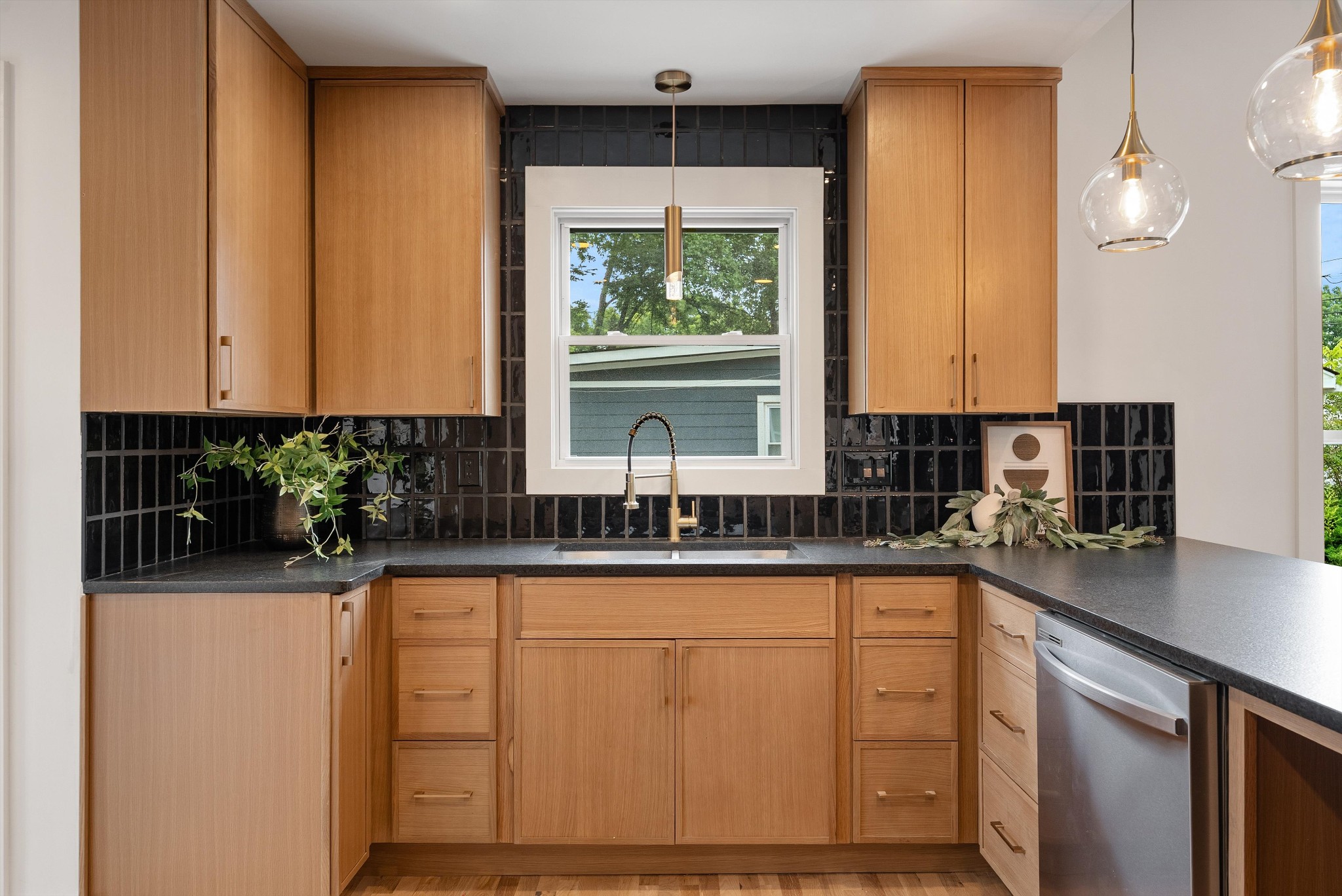 3036 Hillside Road Nashville, TN 37207 - Photo 18 of 60