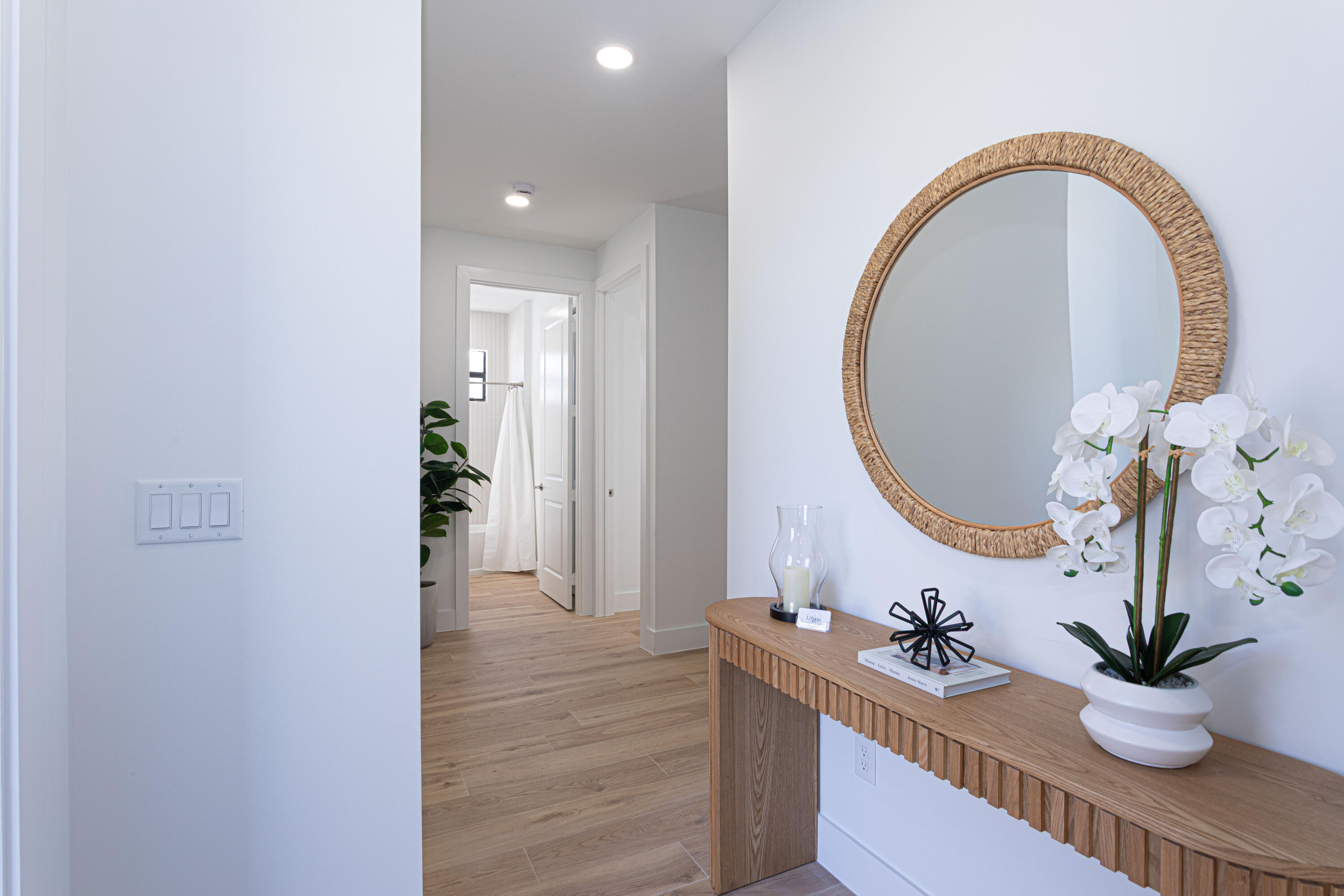 314 4th Street Jupiter, FL 33458 - Photo 24 of 55 a very nice looking room with a mirror