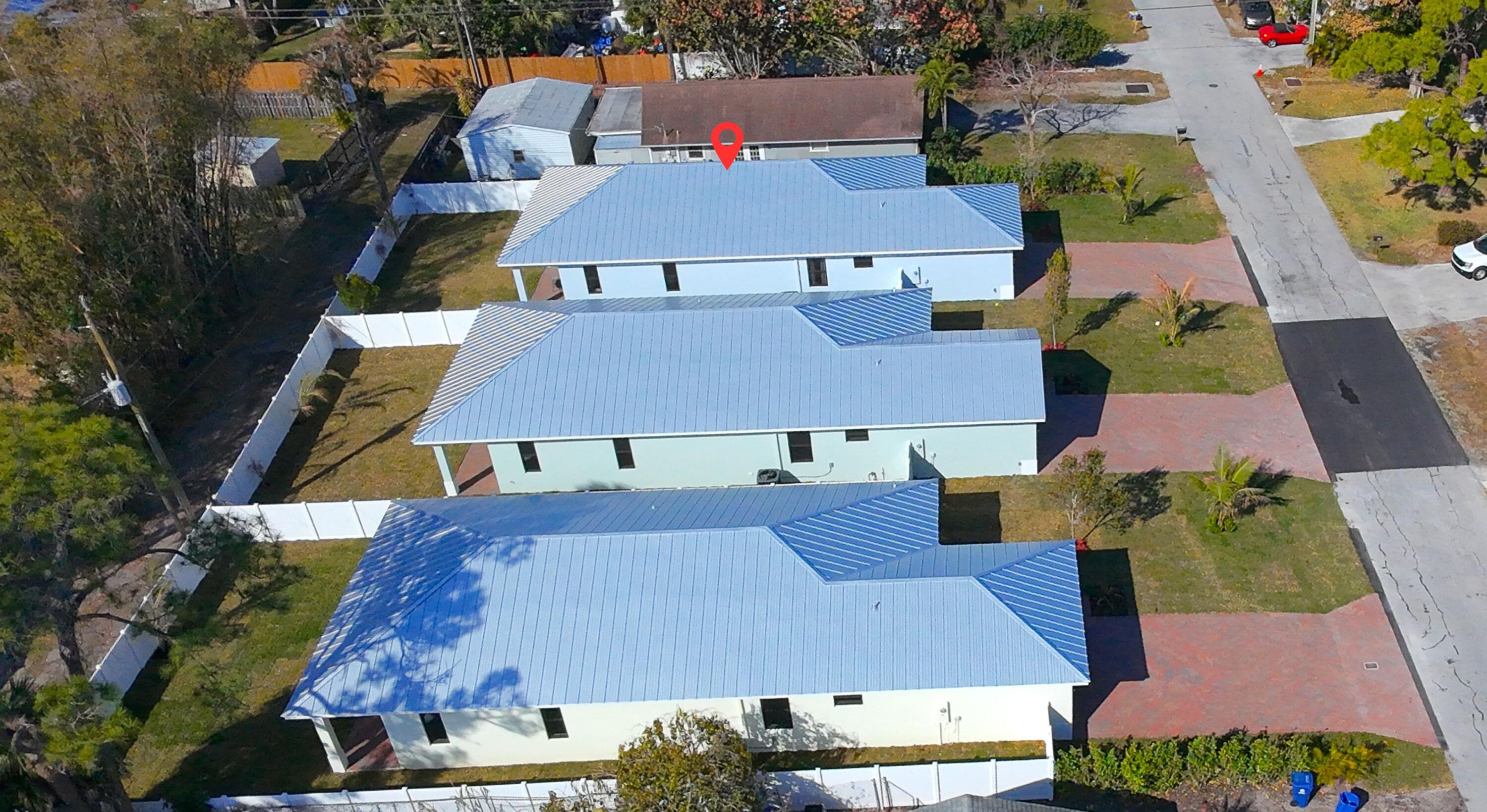 314 4th Street Jupiter, FL 33458 - Photo 47 of 55 an aerial view of residential houses