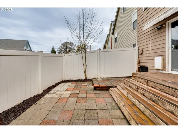 $374,900 | 75 River Rock Lane, Unit F, Woodland, WA 98674