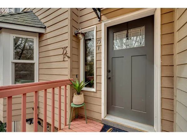 $374,900 | 75 River Rock Lane, Unit F, Woodland, WA 98674