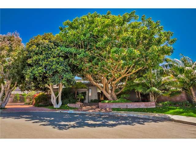 5410 Pacifica Drive La Jolla, CA 92037 - Photo 2 of 25