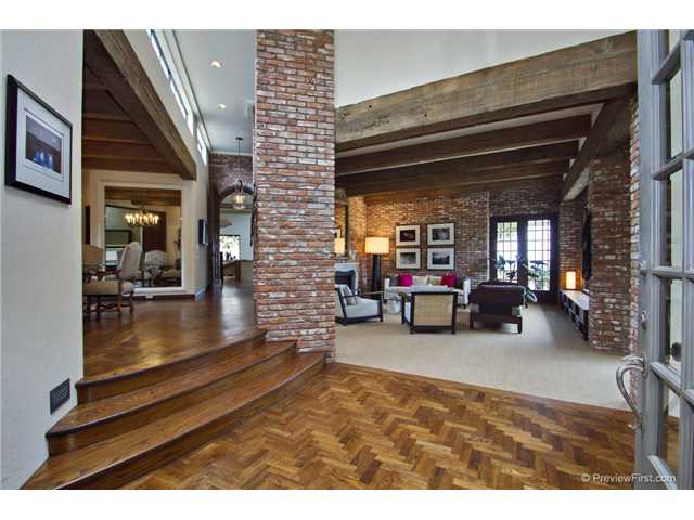 5410 Pacifica Drive La Jolla, CA 92037 - Photo 3 of 25