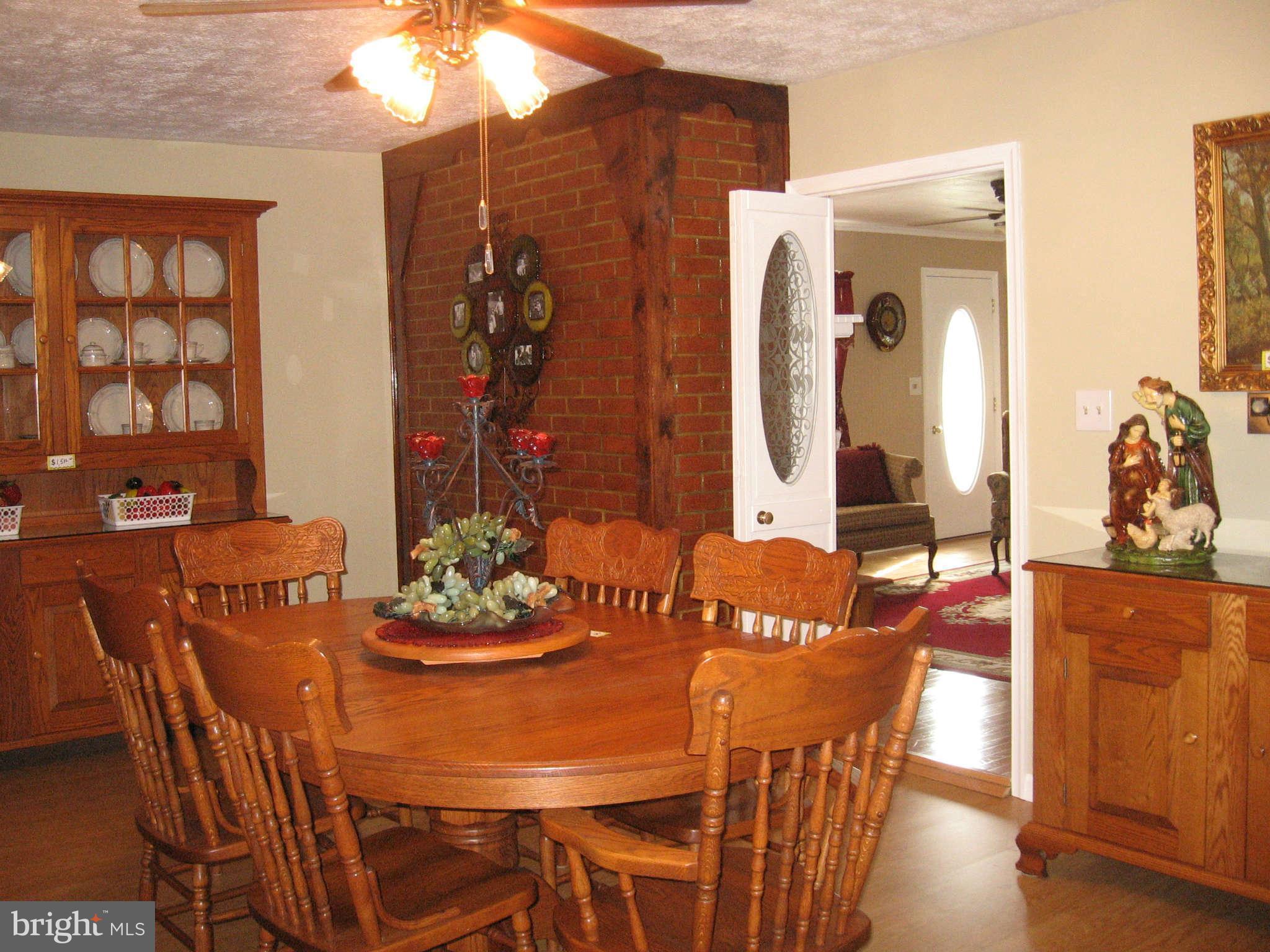 1860 Highland Ridge Road Berkeley Springs, WV 25411 - Photo 11 of 30 Dining Room