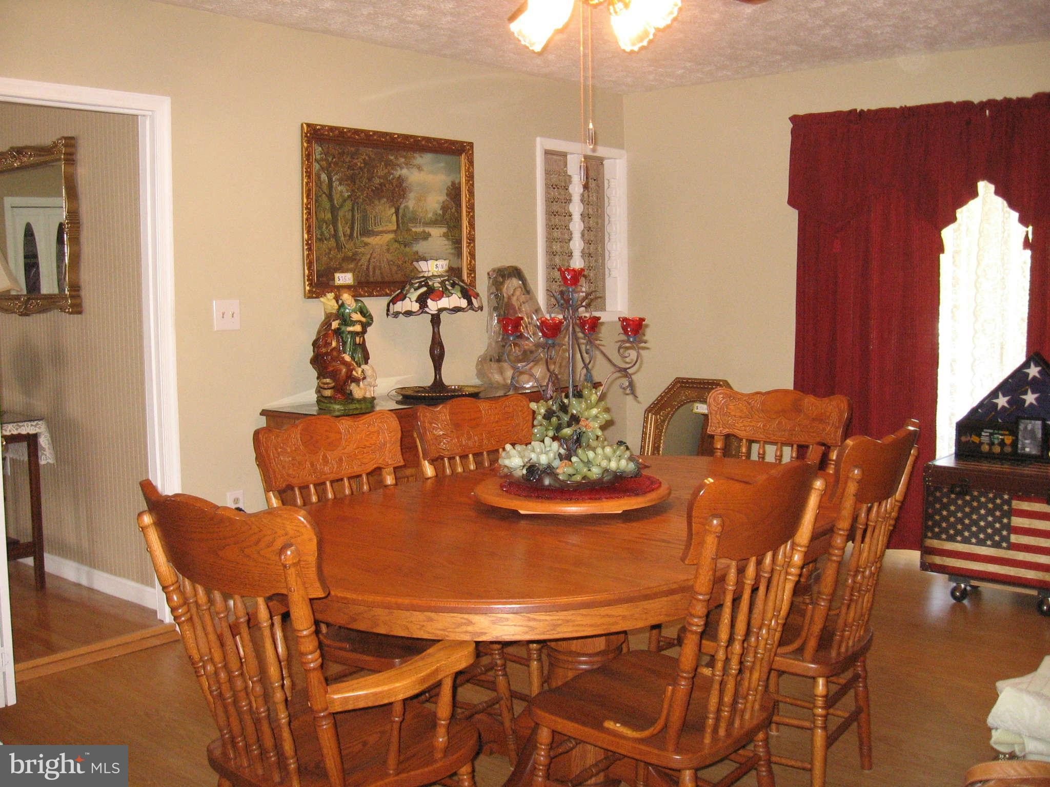 1860 Highland Ridge Road Berkeley Springs, WV 25411 - Photo 12 of 30 Dining Room