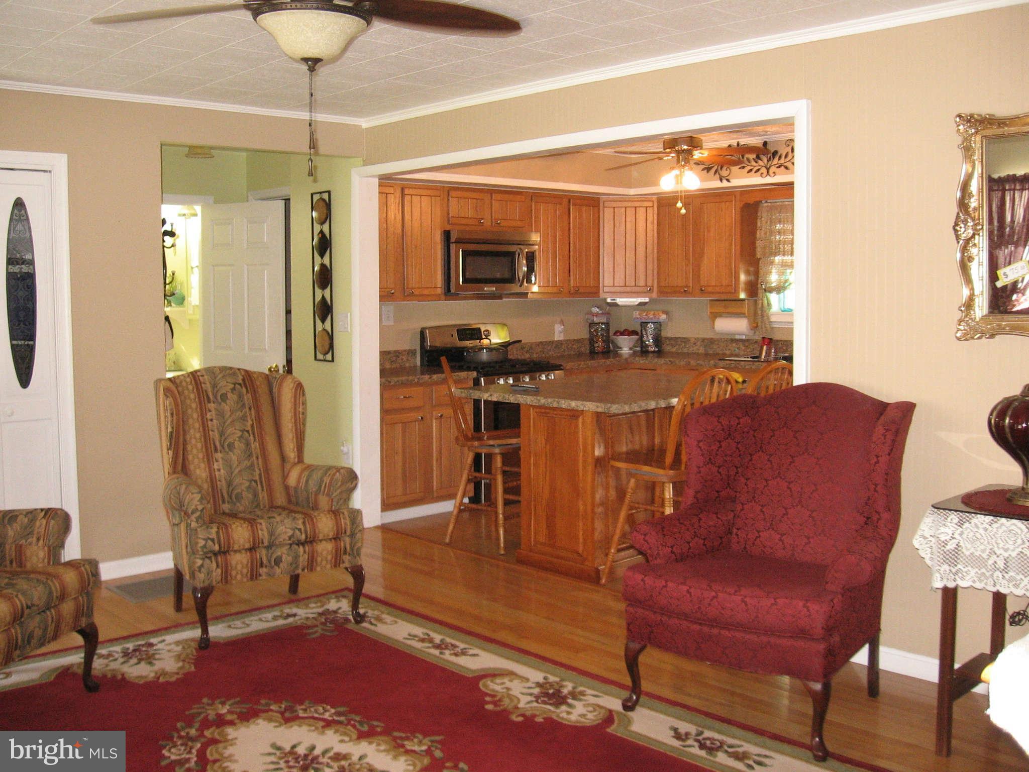 1860 Highland Ridge Road Berkeley Springs, WV 25411 - Photo 14 of 30 Living Room