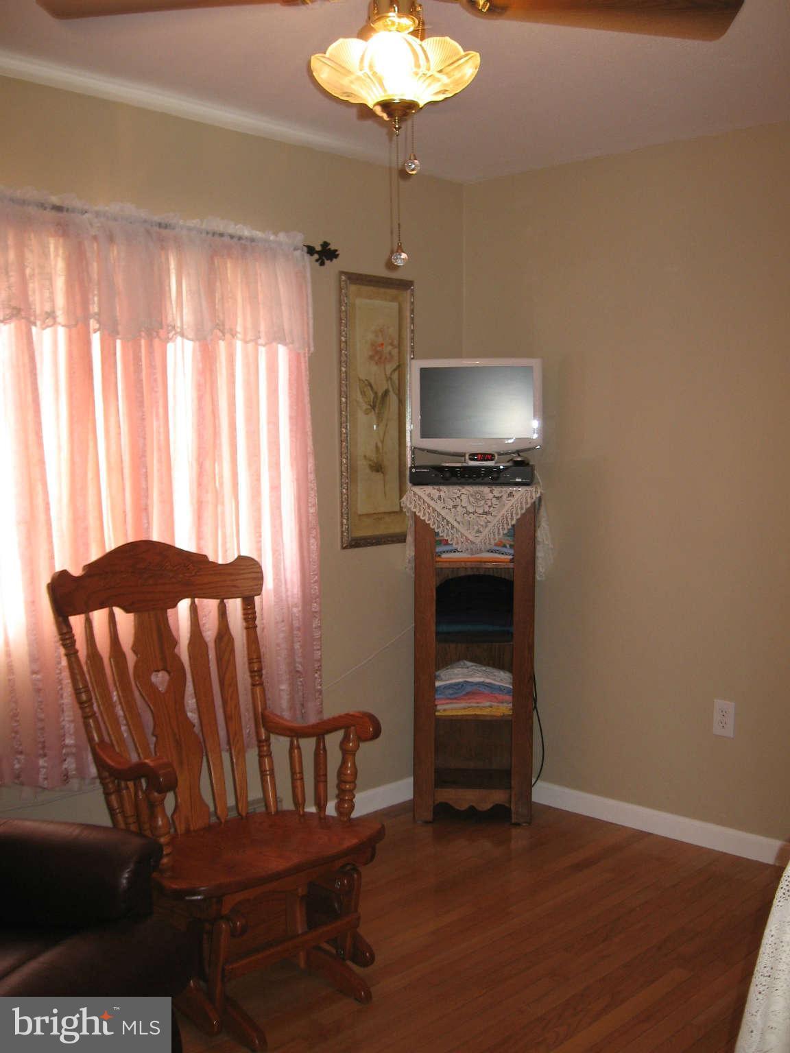 1860 Highland Ridge Road Berkeley Springs, WV 25411 - Photo 20 of 30 Bedroom