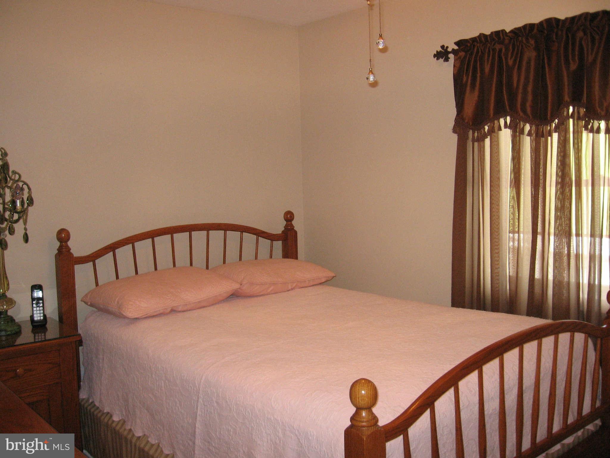 1860 Highland Ridge Road Berkeley Springs, WV 25411 - Photo 22 of 30 Bedroom