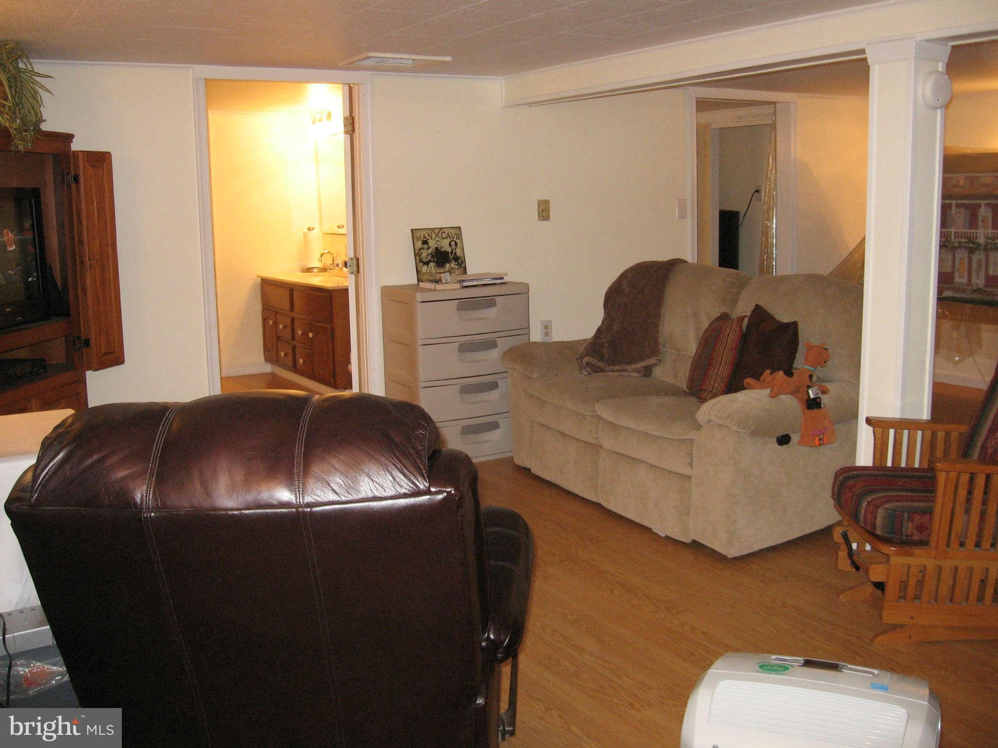 1860 Highland Ridge Road Berkeley Springs, WV 25411 - Photo 23 of 30 Basement