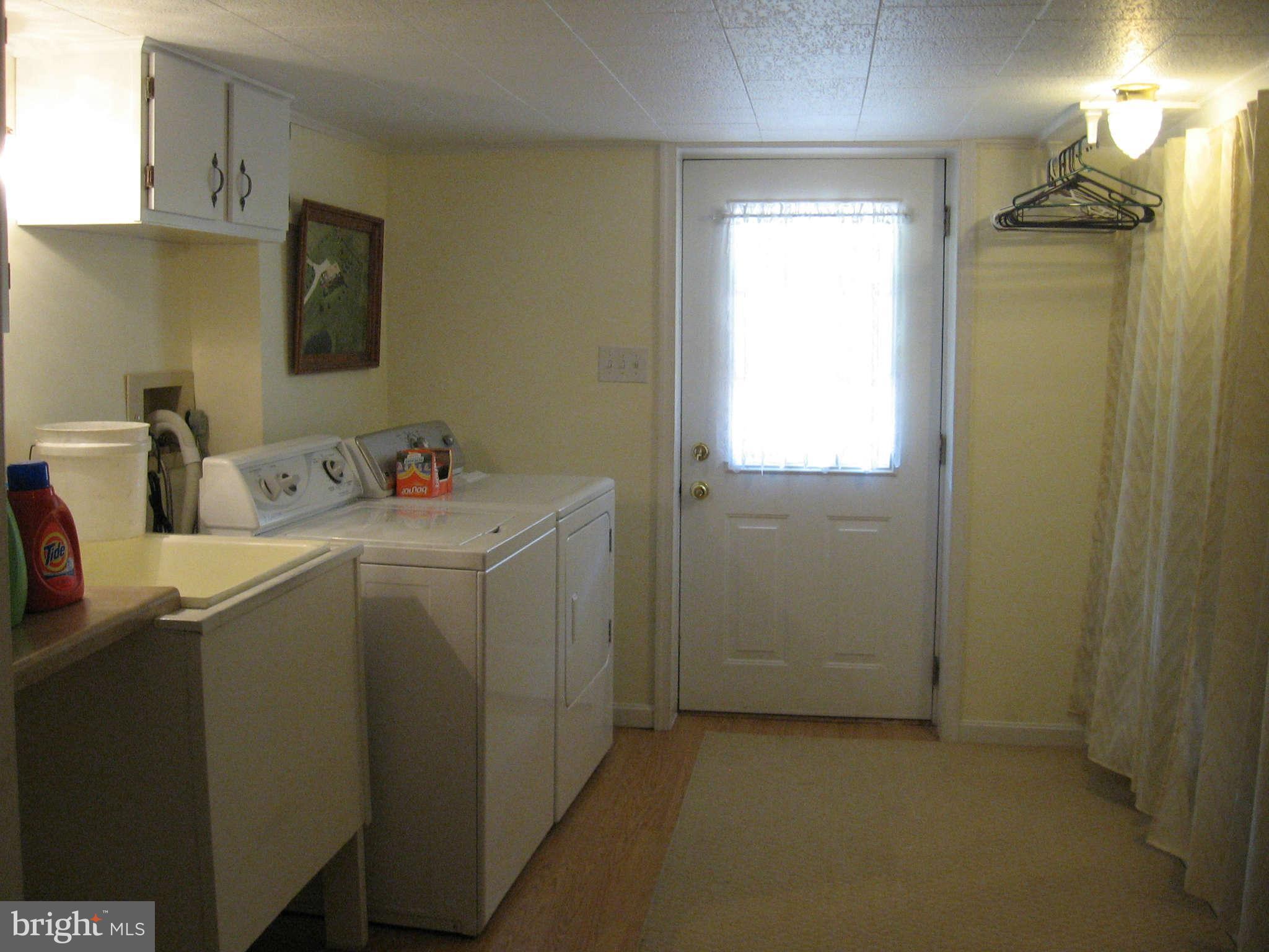 1860 Highland Ridge Road Berkeley Springs, WV 25411 - Photo 28 of 30 Basement