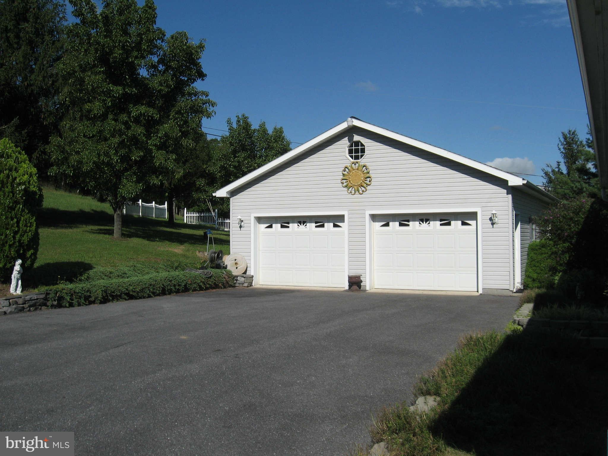 1860 Highland Ridge Road Berkeley Springs, WV 25411 - Photo 30 of 30 Exterior Rear