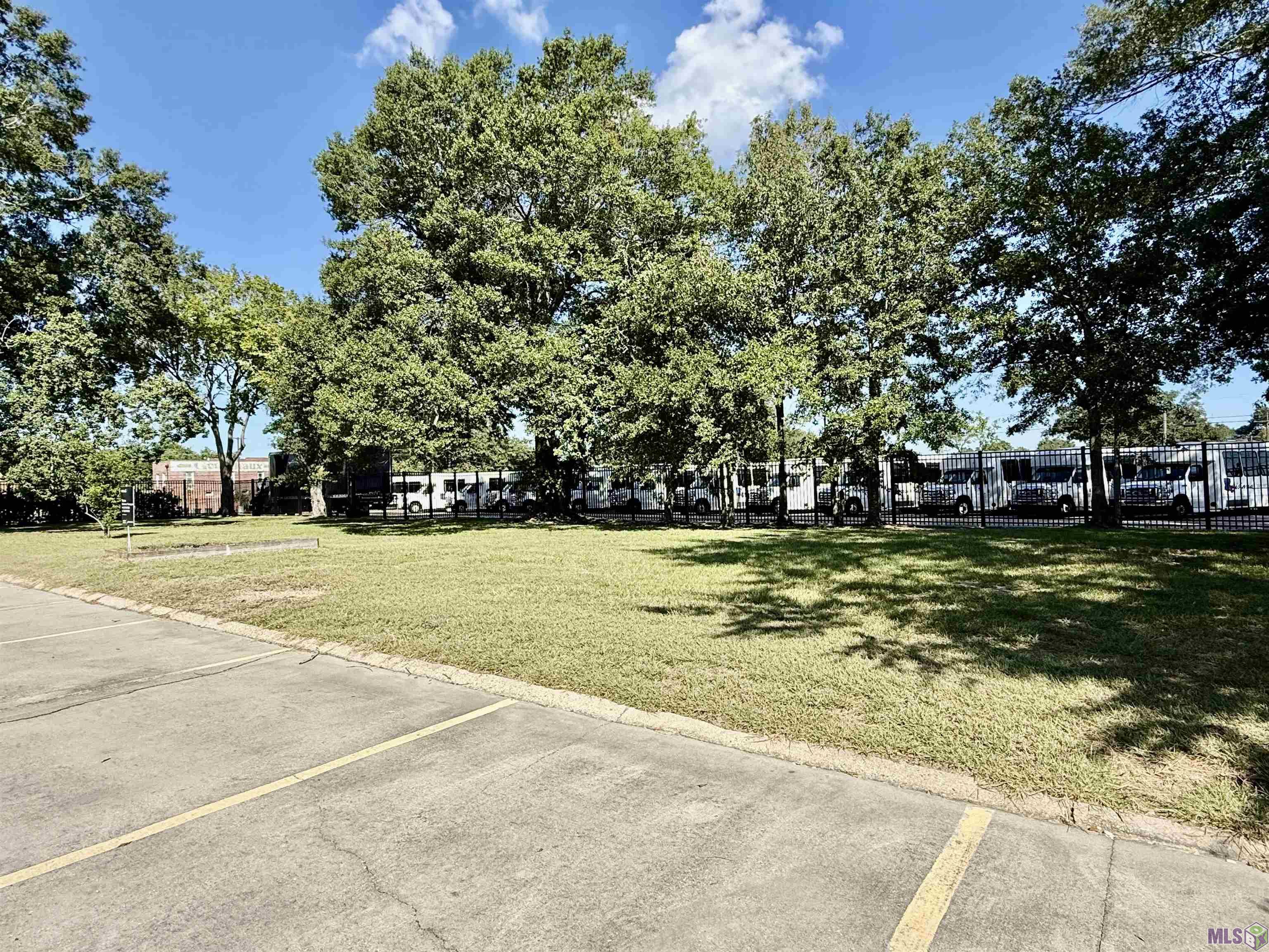 8-9 10 North 18th Street Baton Rouge, LA 70802 - Photo 3 of 3