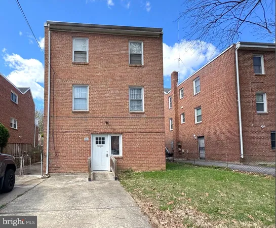 $1,600 | 2726 Fort Baker Drive Southeast, Unit 3, Washington, DC 20020